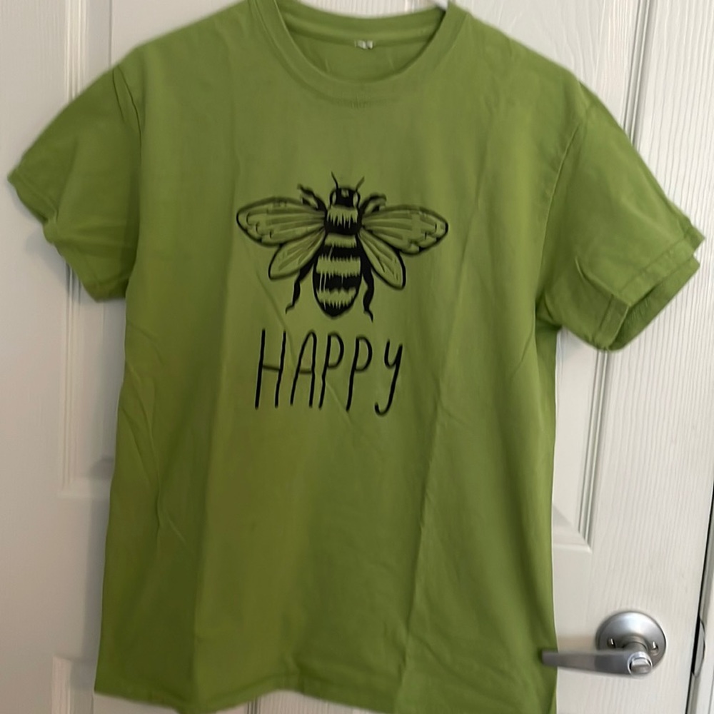 Be Happy T Shirt Size Medium